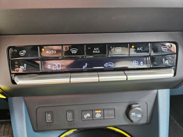 Fiat Grande Panda Hybrid 1.2T La Prima MHEV - ab 240,-€ Finanzieren -  sofort verfügbar- LED-14