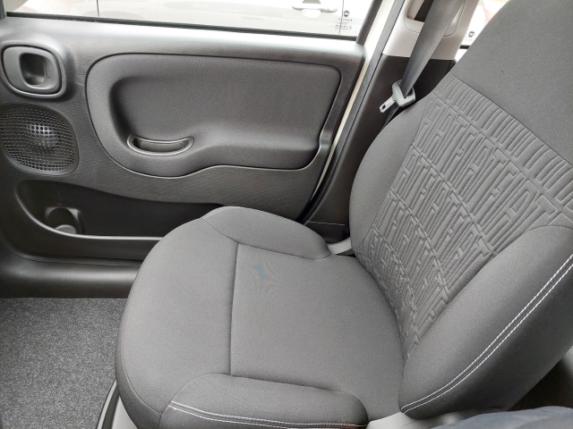 Fiat Panda 1.0 Pandina DAB Spurhalteass. Verkehrszeichenerk. Notbremsass. PDC Berganfahrass.-11