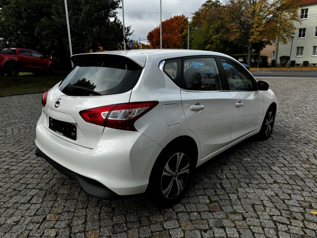 Nissan Pulsar Acenta Klima SHZ Keyless Entry Keyless Notbremsass. Temp Tel.-Vorb.-3