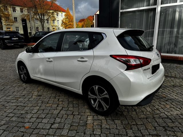 Nissan Pulsar Acenta Klima SHZ Keyless Entry Keyless Notbremsass. Temp Tel.-Vorb.-5