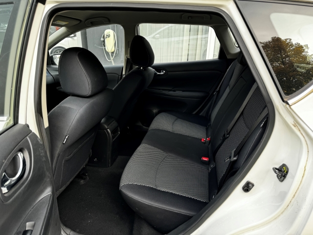 Nissan Pulsar Acenta Klima SHZ Keyless Entry Keyless Notbremsass. Temp Tel.-Vorb.-7