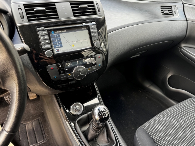 Nissan Pulsar Acenta Klima SHZ Keyless Entry Keyless Notbremsass. Temp Tel.-Vorb.-10