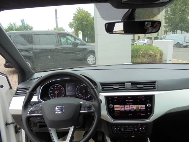 Seat Arona Xcellence  Klimaautomatik DAB Radio , gepflegtes Fahrzeug-9