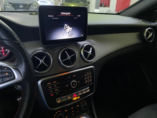Mercedes-Benz CLA 200 Shooting Brake Night,Pano,Allwetter,Navi,-11