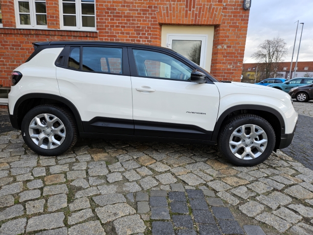 Jeep Avenger 1.2T Altitude - Navi - ADAS Paket - digitales Cockpit LED ACC El. Heckklappe-3