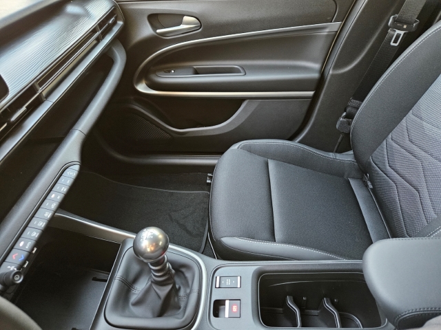 Jeep Avenger 1.2T Altitude - Navi - ADAS Paket - digitales Cockpit LED ACC El. Heckklappe-19