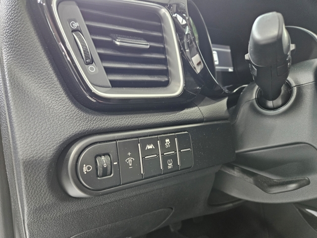 Kia Cee'd_sw Vision 1.5T NAV Navi digitales Cockpit Apple CarPlay-10