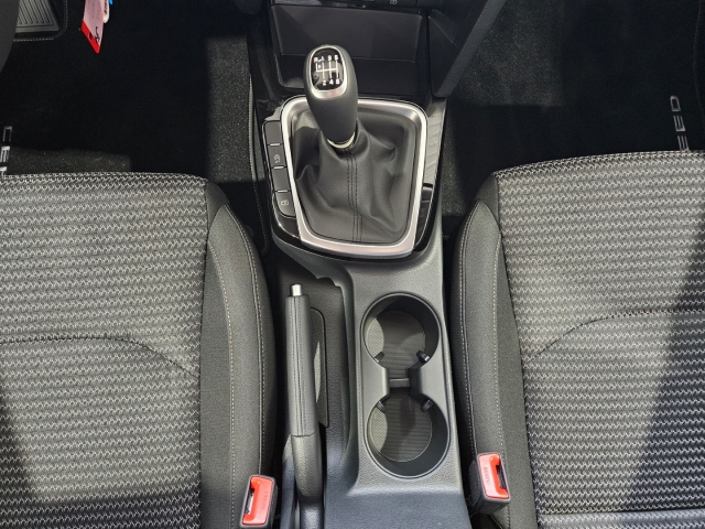 Kia Cee'd_sw Vision 1.5T NAV Navi digitales Cockpit Apple CarPlay-15