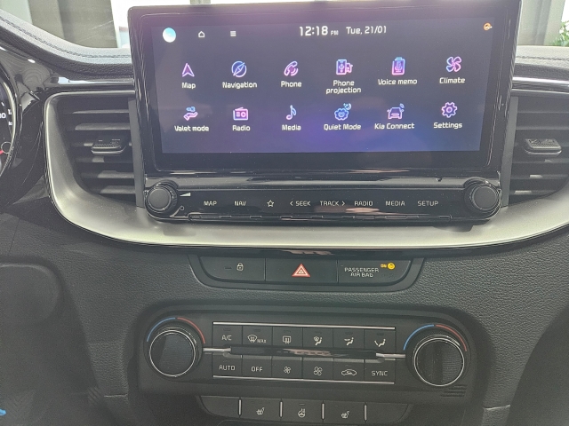 Kia Cee'd_sw Vision 1.5T NAV Navi digitales Cockpit Apple CarPlay-17